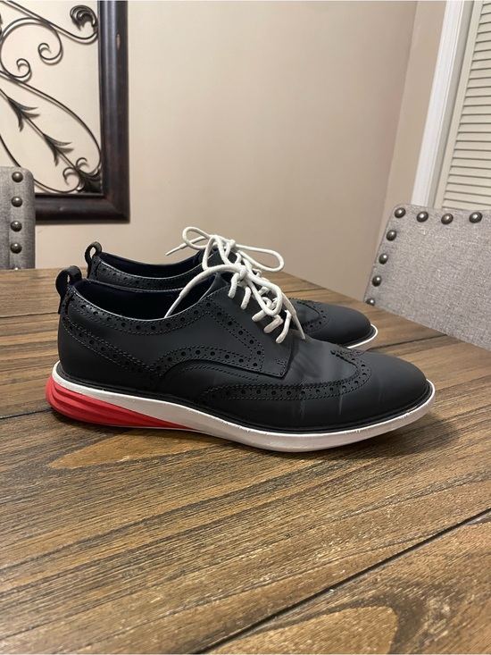 Cole Haan Grand Evolution Men\'s Size 8.5 Blue Wingtip Oxford Casual Dress Shoes